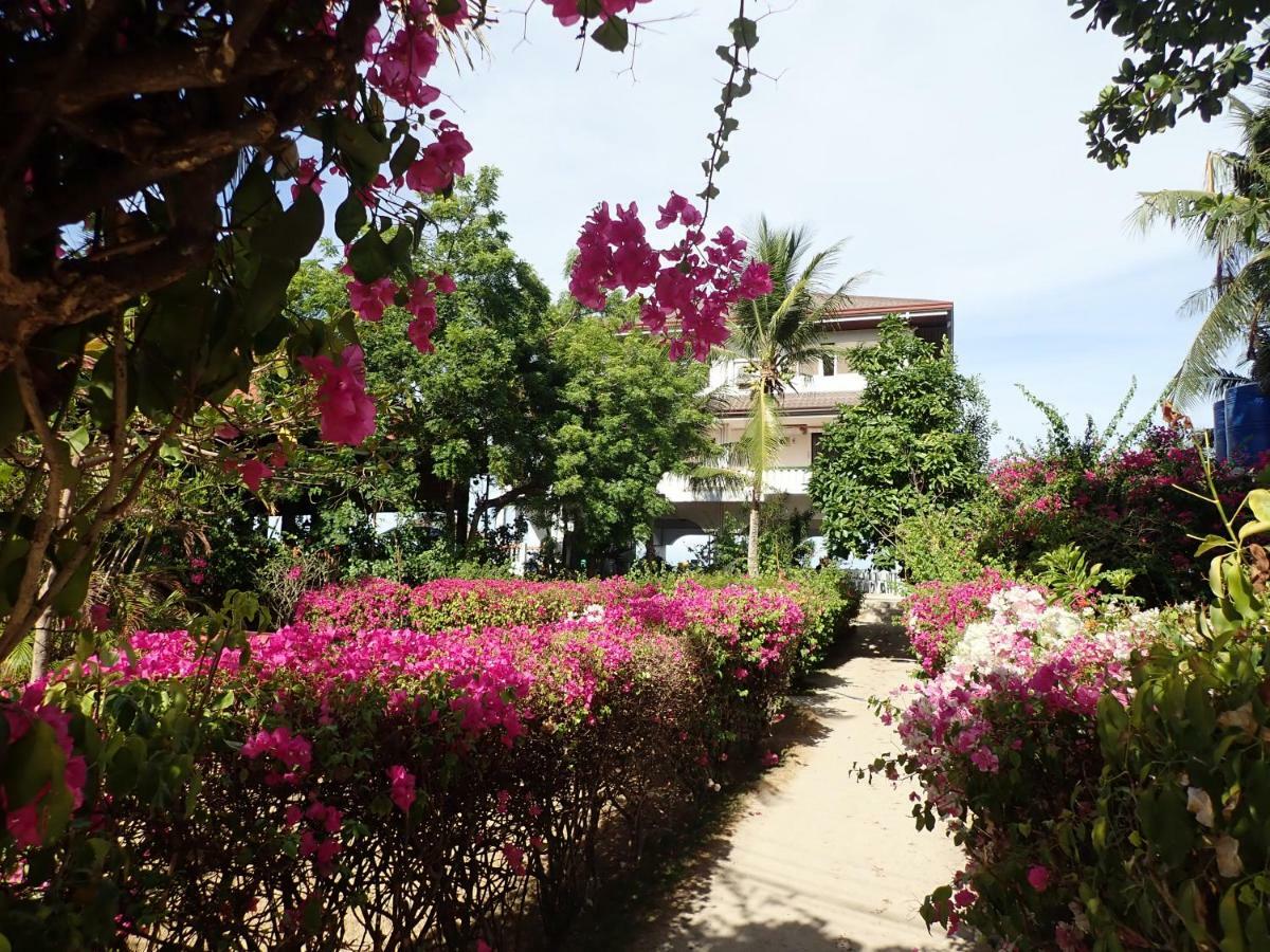 Nost Cottages Lapu-Lapu City Eksteriør bilde